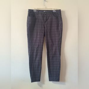 Style & Co plaid curvy skinny leg pants